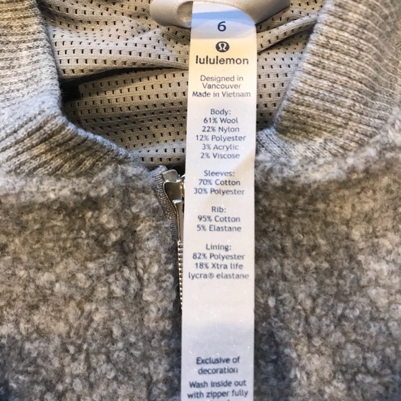 Lululemon Stand Out Sherpa Jacket, Size 6 - Picture 6 of 6